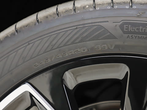 2025�� 85kWh ������