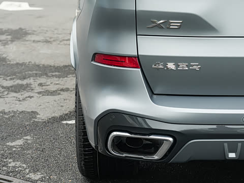 2025�� xDrive 30Li ������M�˶���ҹ��װ