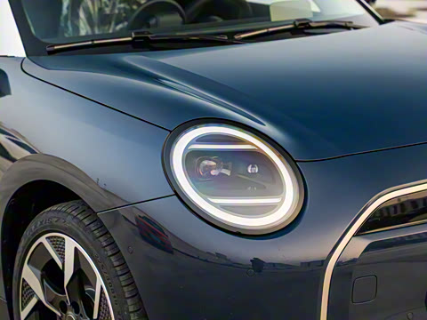 2025�� 463km COOPER SE ������