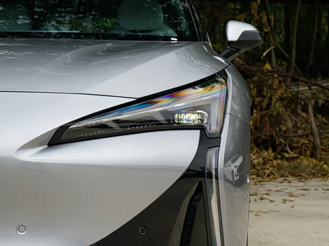 2025�� �Ŀ� 668MAX���а� 200kW