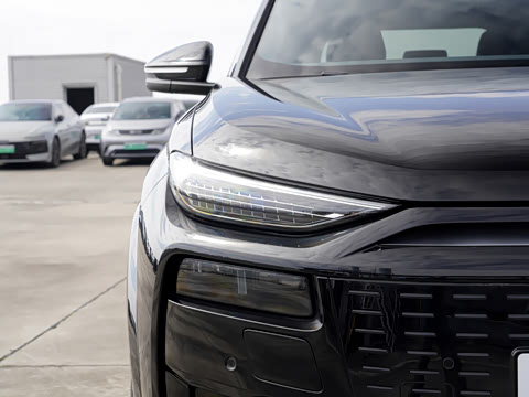 2026�� quattro Ǭ���Ǽݰ�