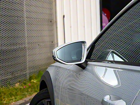 2025�� allroad quattro ̽���� 55 TFSI ����ԽҰ��