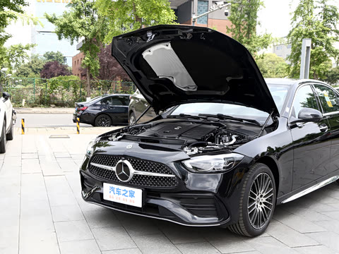 2026�� �Ŀ� C 260 L �˶���