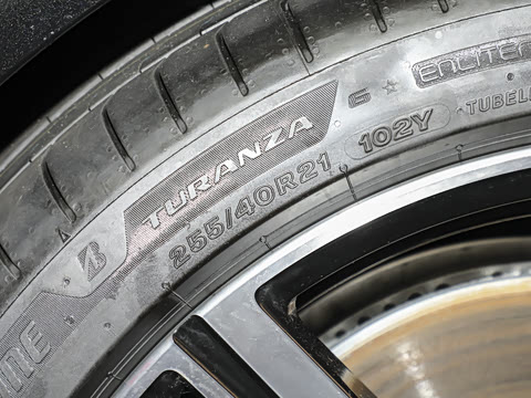 2026�� 740Li ������ M�˶���װ