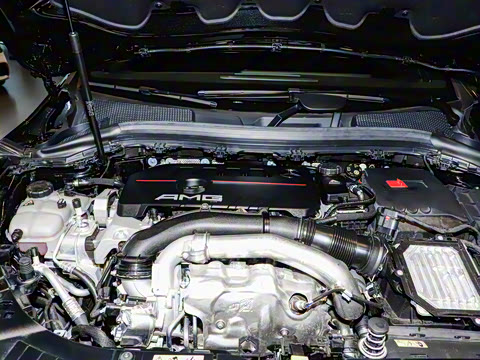 2025�� AMG GLA 35 4MATIC