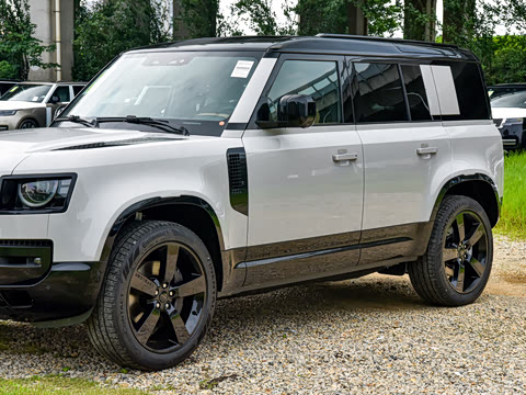2026�� 110 3.0T X-Dynamic HSE