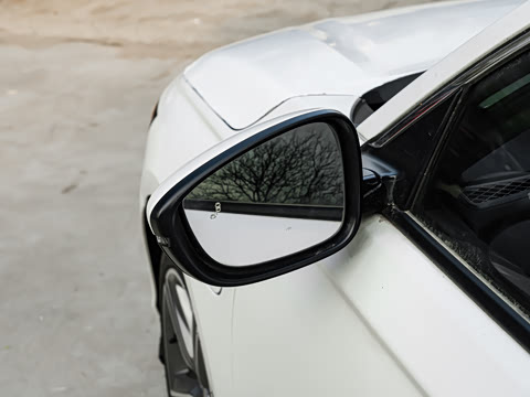 2025�� 2.0L e:PHEV ����