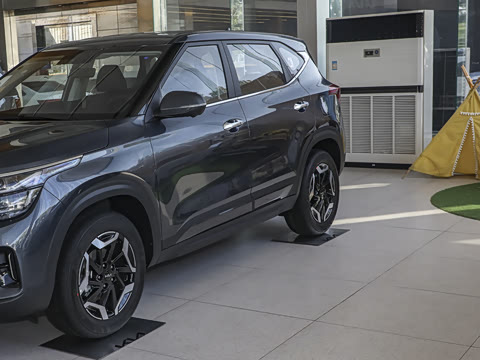 2026�� 1.5L IVT����������