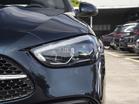 2026�� C 260 L �˶��ر��