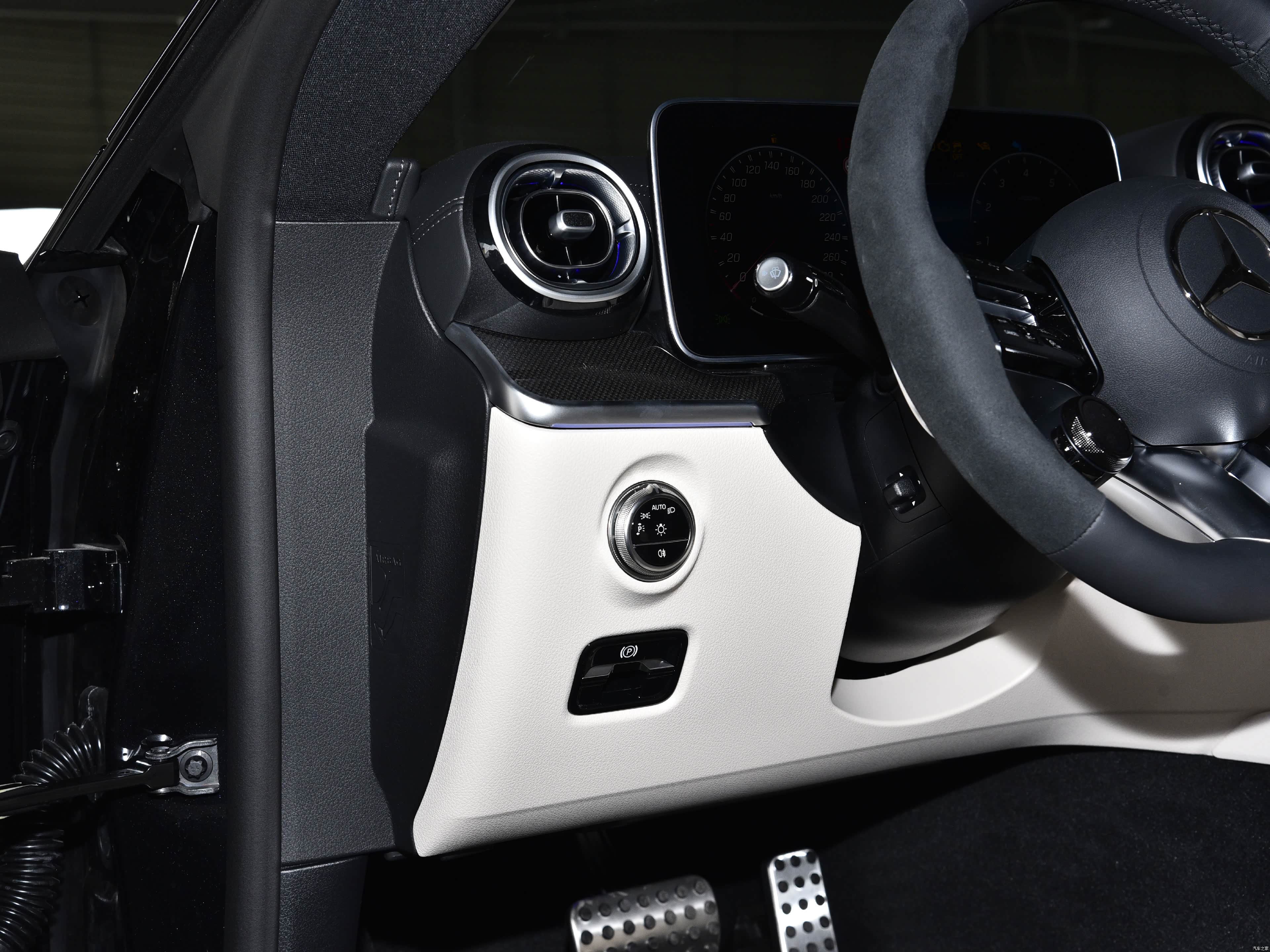 Mercedes-Benz CLE, миниатюра 15