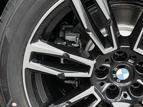 2026�� 530Li ������ M�˶���װ