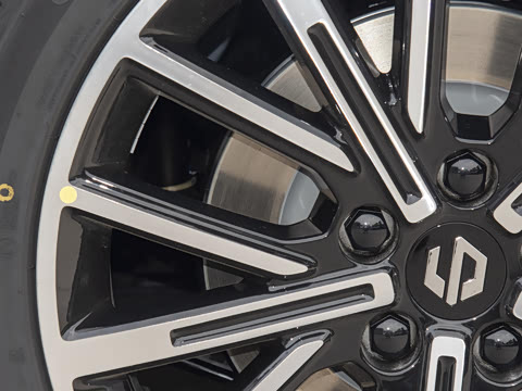 2025�� 550������