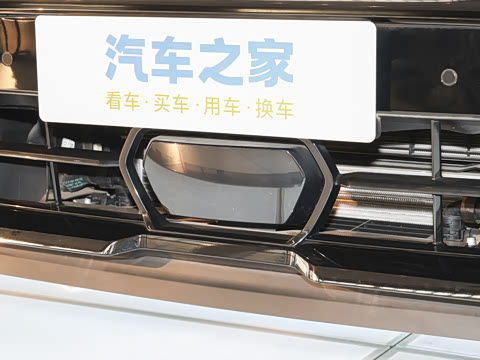 2023�� X6 M ������