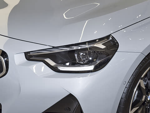 2026�� 225i M�˶���ҹ��װ