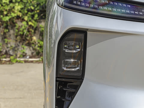 2025�� 185KM�����