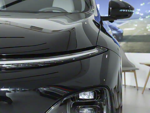 2025�� 625 ������ Max �Ƽ���