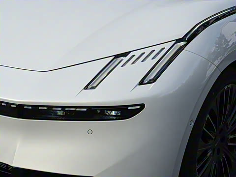 2025�� 240����Ultra