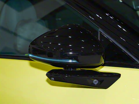 2025�� 702 ������ Ultra