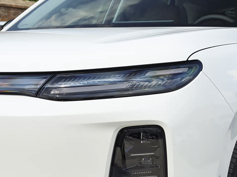 2027�� 660������