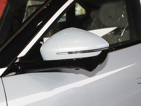 2025�� ����200 Pro