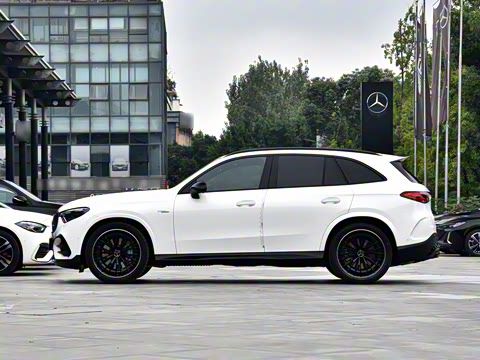 2026 AMG GLC 43 4MATIC