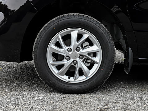 2027�� 2.0L ������ 7��