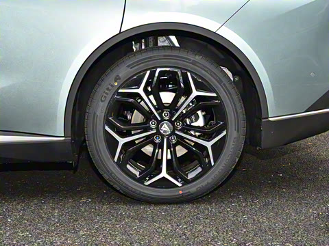 2026�� 240Ultra��ΪǬ��ADS SE��