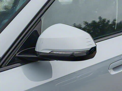 2025�� xDrive25Li M�˶���ҹ��װ