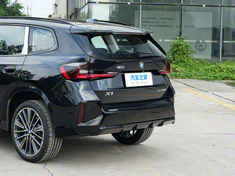 2025�� xDrive25Li M�˶���ҹ��װ