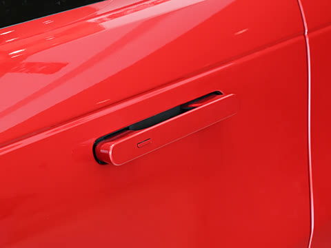 2025�� 400PS Dynamic SE