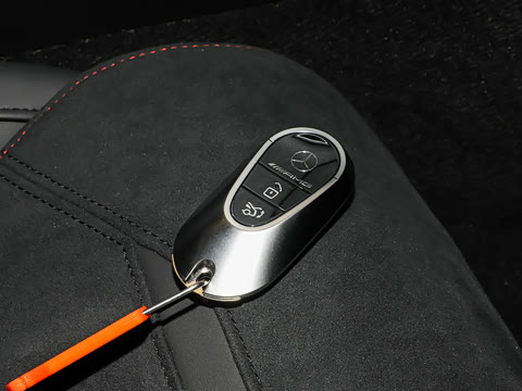 2026�� AMG C 43 4MATIC