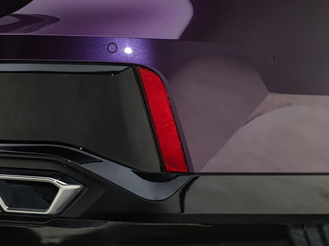 2023�� M760Le xDrive