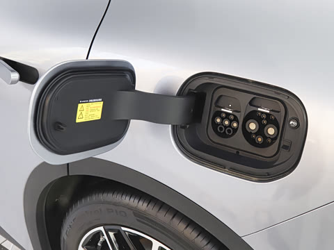 2025�� �Ŀ� 560MAX 185kW