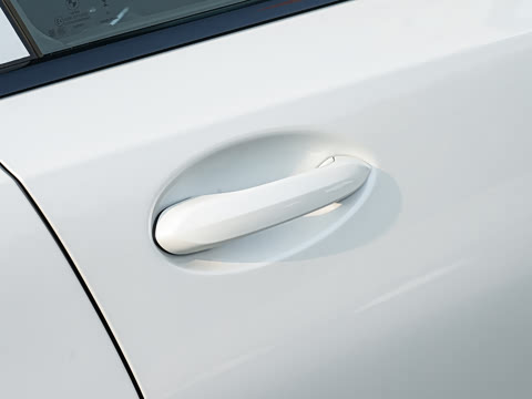 2026�� 330i M�˶���ҹ��װ