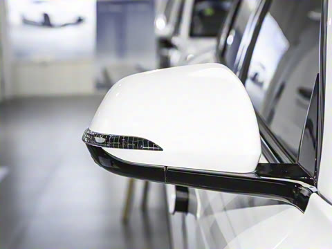 2025�� 735MAX 175kW