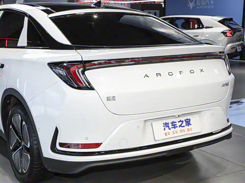 2025�� 735MAX 175kW