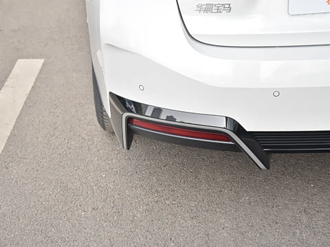 2026�� �Ŀ� eDrive 40 L ��ҹ��װ