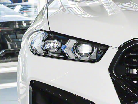 2024�� X6 M ������