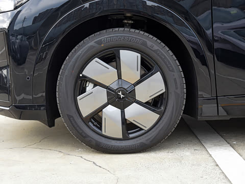 2026�� ���� 650 UltraSE