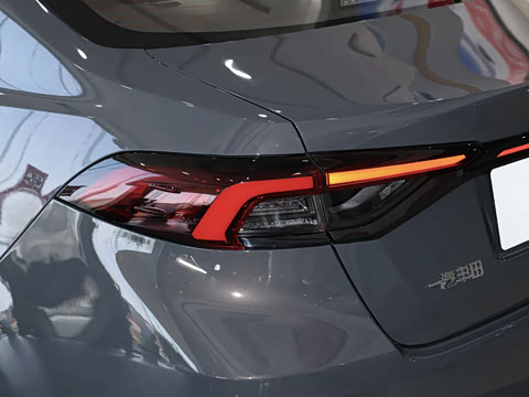 2026�� 1.8L ˫�� ��Ӣ��