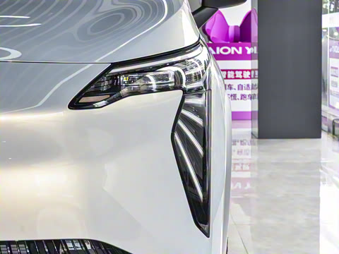 2025�� Plus 430 ������