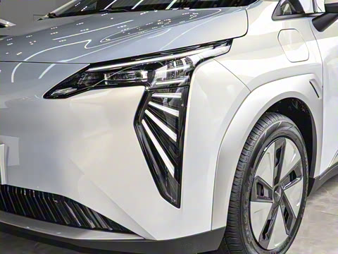 2025�� Plus 430 ������