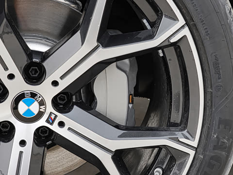 2026�� �Ŀ� xDrive 30Li ������M�˶���ҹ��װ