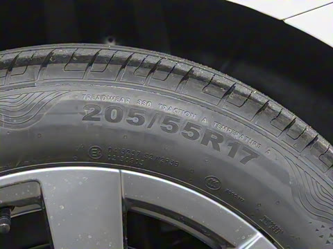 2026�� ���L 300TSI �趯��