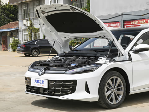 2026�� ���L 300TSI �趯��