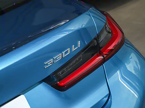 2025�� 330Li M�˶���ҹ��װ