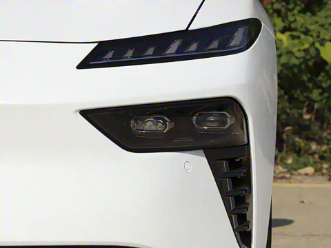 2026 007+  565 Ultra+״