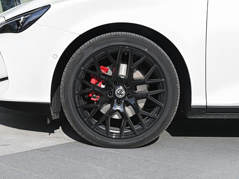 2026�� 2.0T Trophy+ �����Ǽݰ�