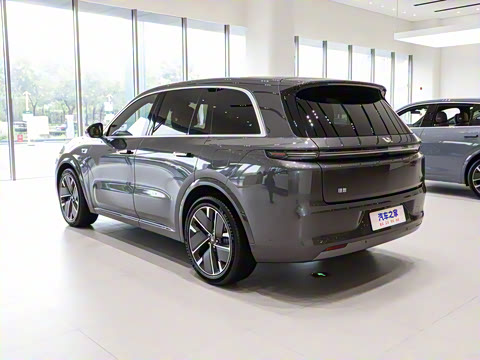 2025�� Pro ���ܻ��°�