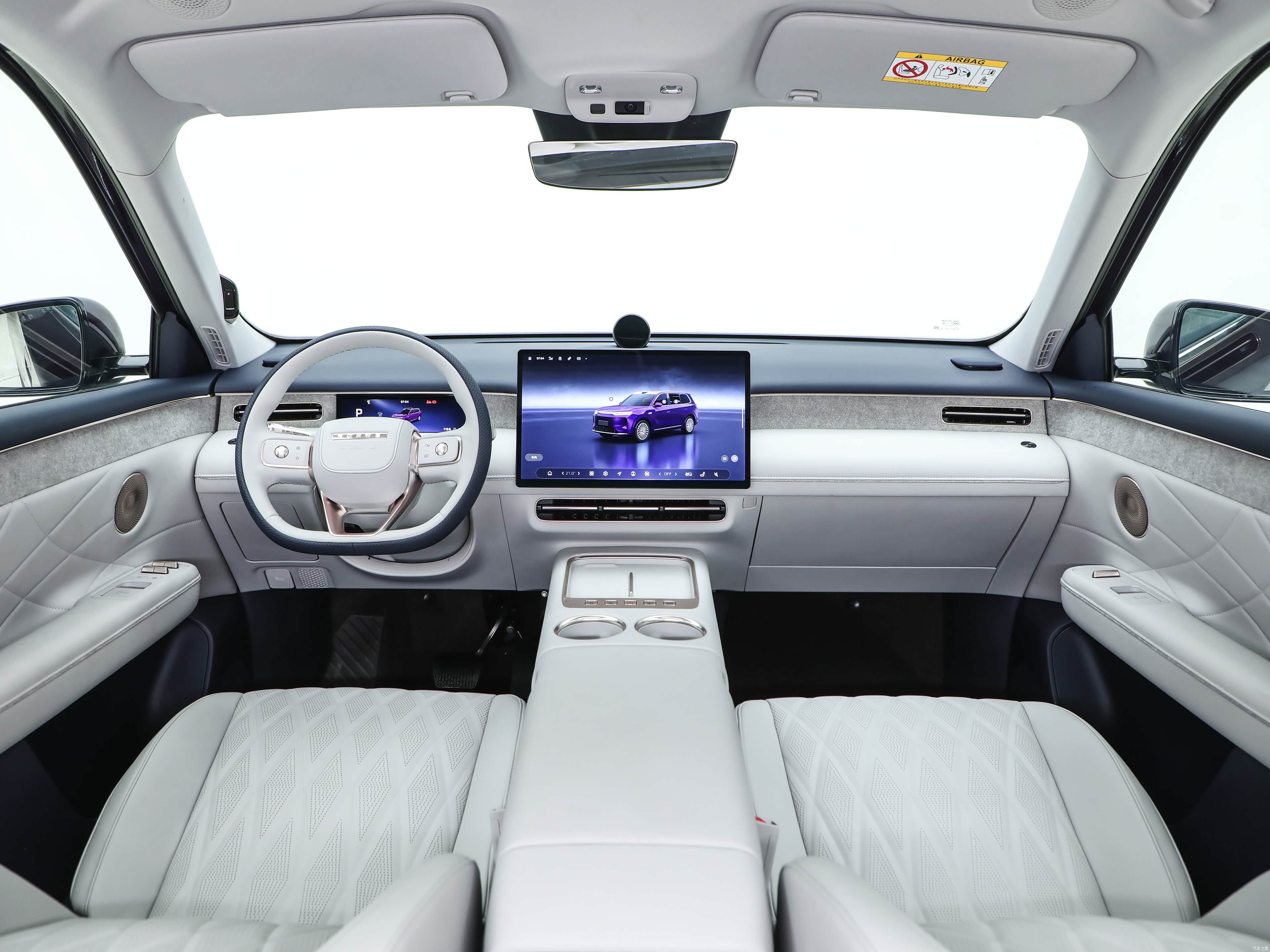 Передняя панель Roewe Jiayue 07